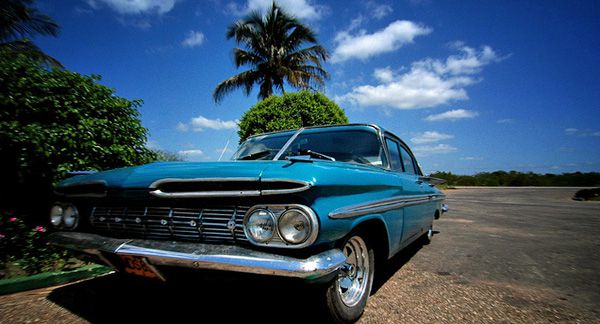 Mit dem Mietwagen durch Kuba reisen, das Land der Oldtimer